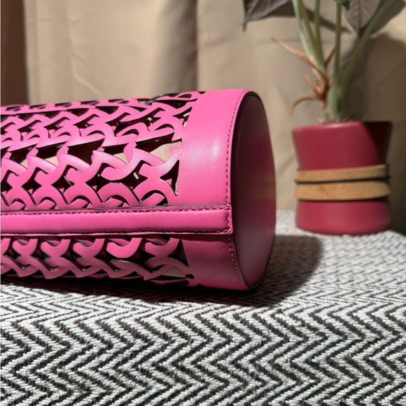 Kate Spade “Spade Flower” Cutout Dorie Bucket Bag - Pink - 2019 - NWOT - Picture 12 of 16